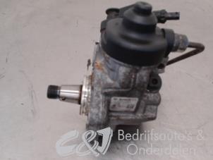 Used Mechanical fuel pump Volkswagen Caddy IV 2.0 TDI 16V DPF Price € 157,50 Margin scheme offered by C&J bedrijfsauto's & onderdelen