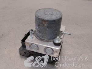 Used ABS pump Volkswagen Crafter 2.0 BiTDI Price € 189,00 Margin scheme offered by C&J bedrijfsauto's & onderdelen