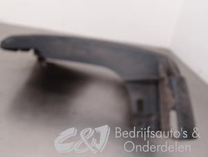 Usados Esquina de parachoques derecha detrás Opel Movano 2.3 CDTi BiTurbo 16V Precio € 31,50 Norma de margen ofrecido por C&J bedrijfsauto's & onderdelen