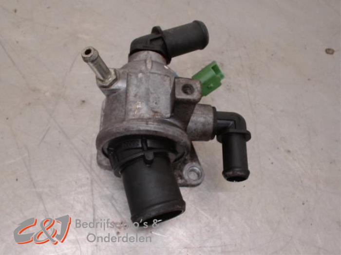 Begagnade Termostathus Fiat Qubo 1.3 D 16V Multijet Pris € 15,75 Marginaltabell erbjuds av C&J Bedrijfsauto's & Onderdelen