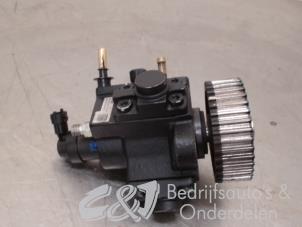 Used Mechanical fuel pump Opel Combo 1.6 CDTI 16V Price € 157,50 Margin scheme offered by C&J bedrijfsauto's & onderdelen