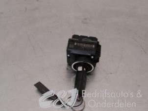 Used Ignition lock + key Volkswagen Crafter 2.0 BiTDI Price € 157,50 Margin scheme offered by C&J bedrijfsauto's & onderdelen