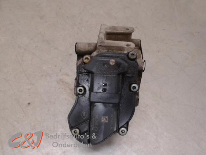 Gebrauchte AGR Ventil Renault Master III (MA/MB/MC/MD/MH/MF/MG/MH) 2.3 dCi 16V Preis € 42,00 Margenregelung angeboten von C&J Bedrijfsauto's & Onderdelen