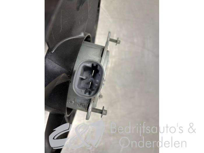 Wentylator z Opel Vivaro 1.6 CDTI BiTurbo 120 2016