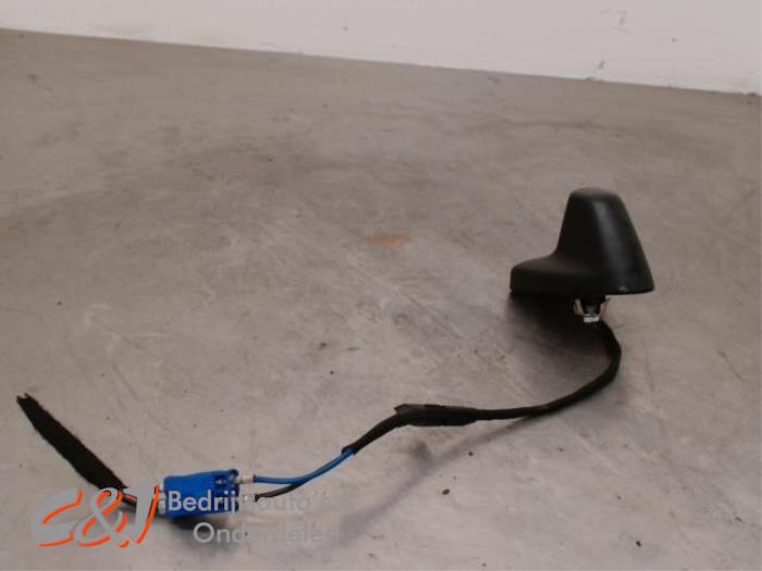 Używane Antena Ford Transit 2.0 TDCi 16V Eco Blue 170 RWD Cena € 89,25 Procedura marży oferowane przez C&J Bedrijfsauto's & Onderdelen
