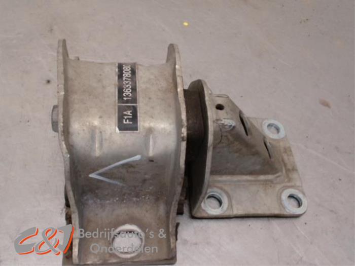 Used Engine mount Citroen Jumper (U9) 2.2 HDi 130 Price € 26,25 Margin scheme offered by C&J Bedrijfsauto's & Onderdelen