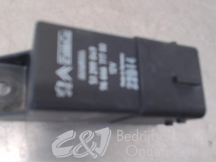 Glow plug relay from a Ford Transit Connect (PJ2) 1.6 TDCi 16V 95 2014