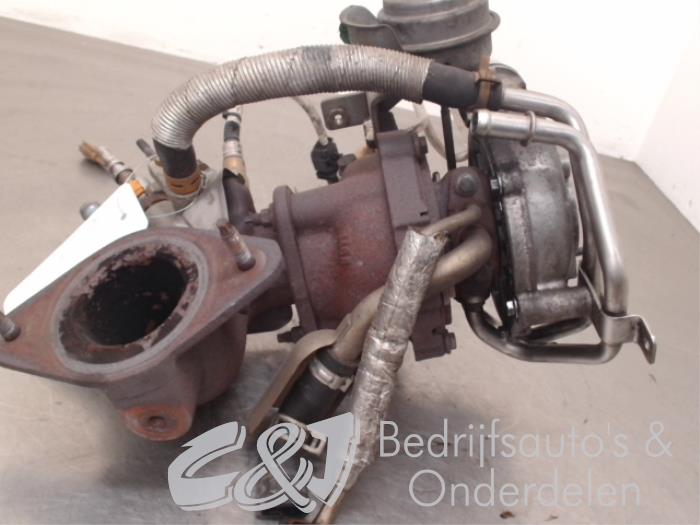Turbo from a Renault Master IV (MA/MB/MC/MD/MH/MF/MG/MH) 2.3 dCi 16V 2011