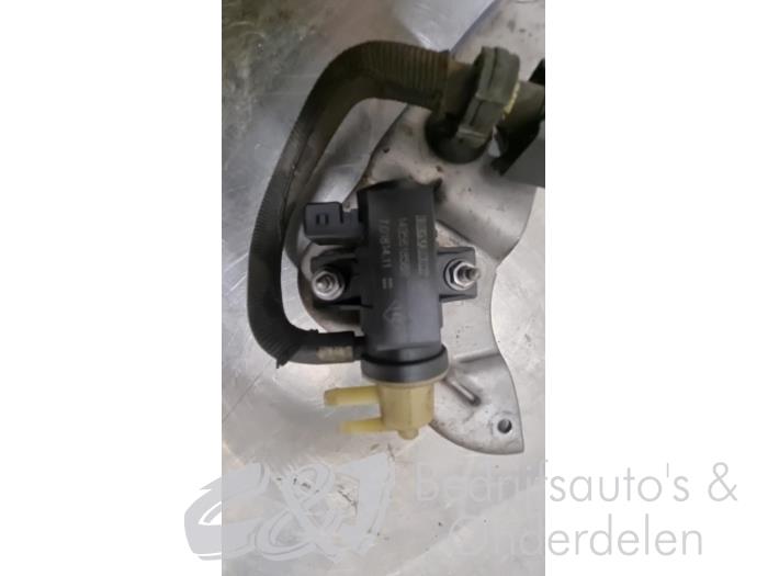 Régulateur pression turbo d'un Renault Master IV (EV/HV/UV/VA/VB/VD/VF/VG/VJ) 2.3 dCi 135 16V FWD 2016
