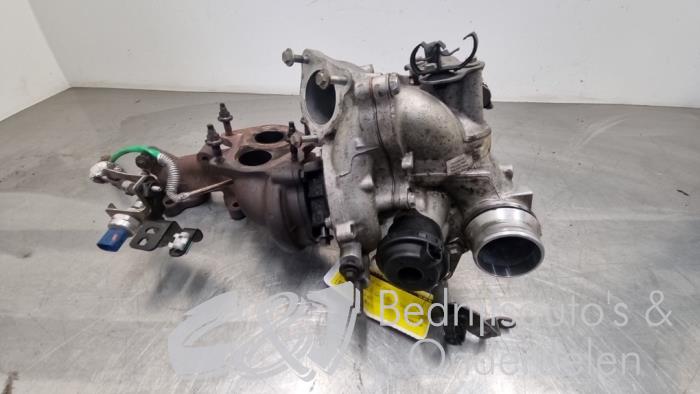 Turbo from a Renault Master IV (JV) 2.3 dCi 16V 145 2019