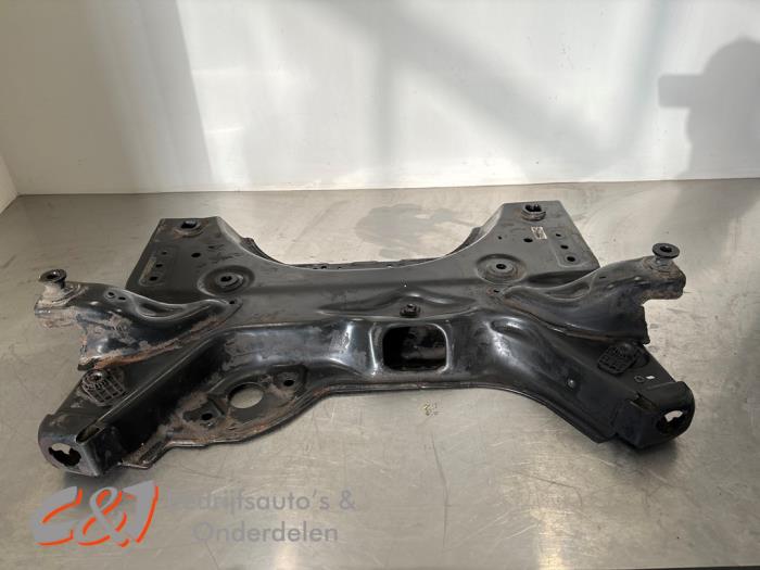 Usados Subchasis Peugeot Expert (V1/VA/VB/VE/VF/VT/VY) 1.6 Blue HDi 115 Precio € 89,25 Norma de margen ofrecido por C&J Bedrijfsauto's & Onderdelen