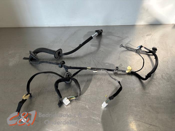Begagnade Kablage Renault Trafic (1FL/2FL/3FL/4FL) 1.6 dCi 90 Pris € 42,00 Marginaltabell erbjuds av C&J Bedrijfsauto's & Onderdelen