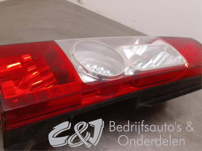 Tylne swiatlo pozycyjne lewe z Peugeot Boxer (U9) 2.2 HDi 100 Euro 4 2009