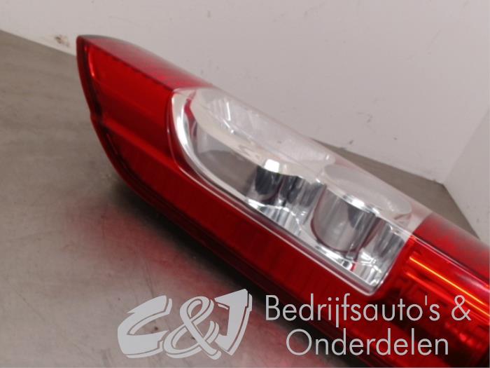 Taillight, left from a Peugeot Boxer (U9) 2.2 HDi 100 Euro 4 2009