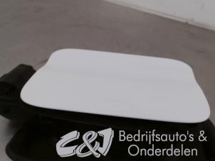 Used Tank cap cover Volkswagen Caddy Cargo V (SBA/SBH) 2.0 TDI BlueMotionTechnology Price € 89,25 Margin scheme offered by C&J bedrijfsauto's & onderdelen