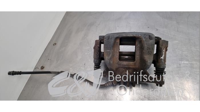Front brake calliper, left from a Renault Trafic (1FL/2FL/3FL/4FL) 2.0 dCi 16V 145 2019