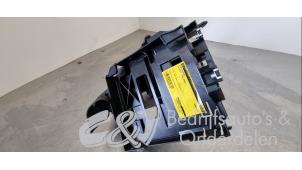 Used Fuse box Volkswagen Caddy Cargo V (SBA/SBH) 2.0 TDI BlueMotionTechnology Price € 78,75 Margin scheme offered by C&J bedrijfsauto's & onderdelen