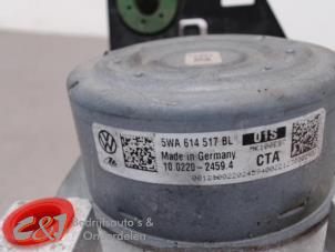 Pompe ABS d'un Volkswagen Caddy Cargo V (SBA/SBH) 2.0 TDI BlueMotionTechnology 2022