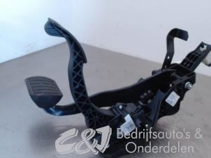 Used Accelerator pedal Peugeot Expert (VA/VB/VE/VF/VY) 2.0 Blue HDi 180 16V Price € 68,25 Margin scheme offered by C&J bedrijfsauto's & onderdelen