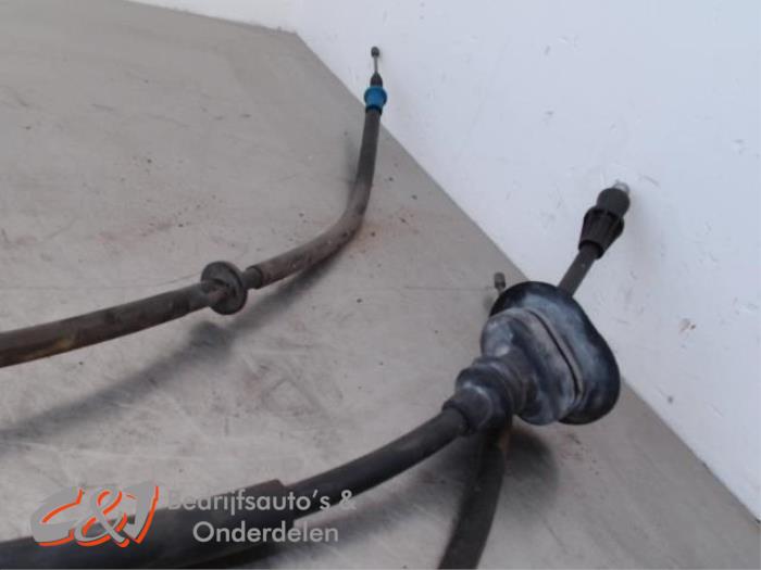 Usagé Câble frein à main Peugeot Expert (V1/VA/VB/VE/VF/VT/VY) 2.0 Blue HDi 180 16V Prix € 26,25 Règlement à la marge proposé par C&J Bedrijfsauto's & Onderdelen
