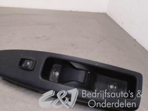 Used Electric window switch Opel Combo 1.3 CDTI 16V ecoFlex Price € 15,75 Margin scheme offered by C&J bedrijfsauto's & onderdelen
