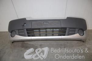 Used Front bumper Opel Vivaro 2.5 CDTI 16V Price € 157,50 Margin scheme offered by C&J bedrijfsauto's & onderdelen