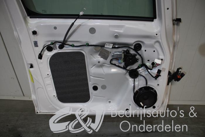Drzwi lewe wersja 2-drzwiowa z Volkswagen Caddy Cargo V (SBA/SBH) 2.0 TDI BlueMotionTechnology 2022