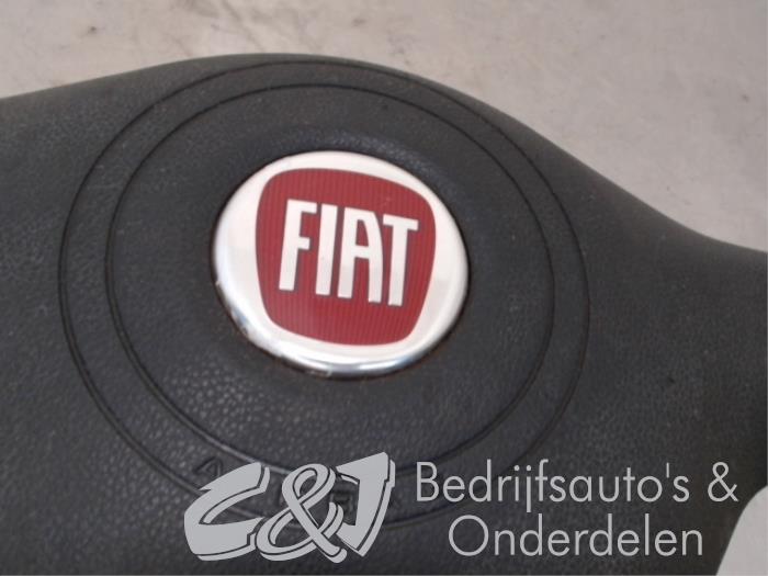 Airbag izquierda (volante) de un Fiat Scudo (270) 2.0 D Multijet 2010