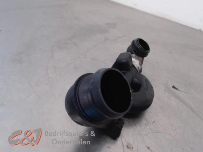 Gebrauchte Intercooler Rohr Peugeot Partner (GC/GF/GG/GJ/GK) 1.6 HDI 75 16V Preis € 15,75 Margenregelung angeboten von C&J Bedrijfsauto's & Onderdelen