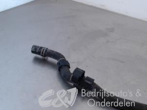 Usagé Tuyau radiateur Volkswagen Crafter (SY) 2.0 TDI Prix € 31,50 Règlement à la marge proposé par C&J bedrijfsauto's & onderdelen