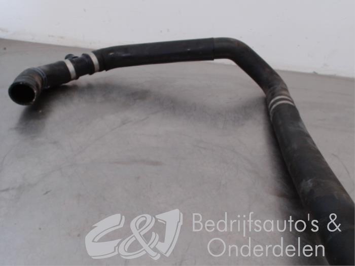 Radiator hose from a Volkswagen Crafter (SY) 2.0 TDI 2018