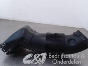 Used Air intake hose Volkswagen Crafter (SY) 2.0 TDI Price € 36,75 Margin scheme offered by C&J bedrijfsauto's & onderdelen