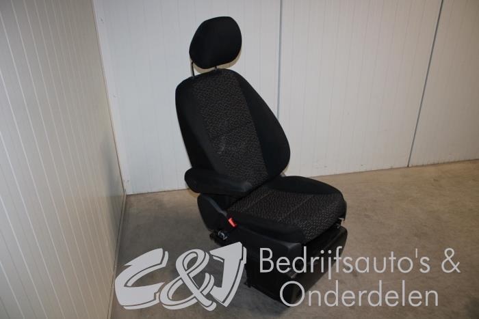 Seat, left from a Mercedes-Benz Vito (447.6) 2.0 116 CDI 16V 2022