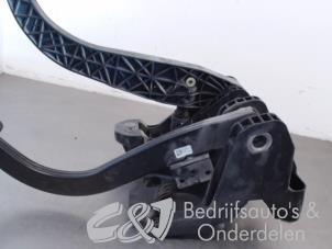 Usados Pedal de embrague Volkswagen Crafter (SY) 2.0 TDI Precio € 42,00 Norma de margen ofrecido por C&J bedrijfsauto's & onderdelen