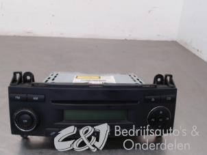 Usagé Radio Volkswagen Crafter 2.0 TDI 16V Prix € 157,50 Règlement à la marge proposé par C&J bedrijfsauto's & onderdelen