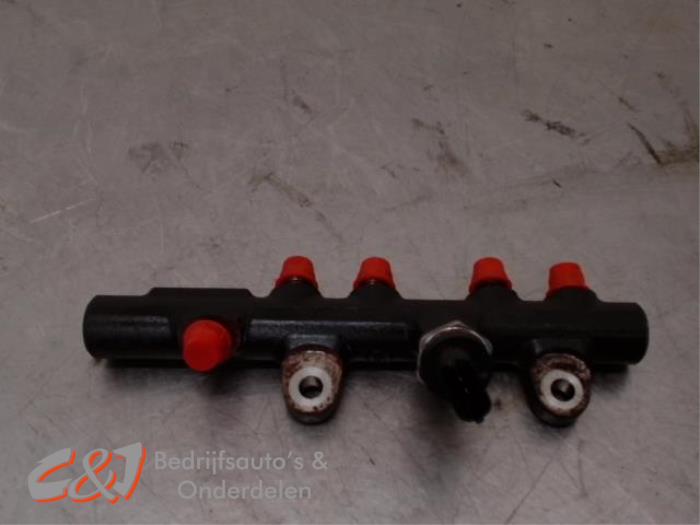 Usagé Système d'injection Mercedes Citan (415.6) 1.5 109 CDI Prix € 26,25 Règlement à la marge proposé par C&J Bedrijfsauto's & Onderdelen