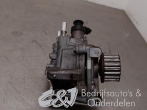 Usagé Pompe carburant mécanique Mercedes Citan (415.6) 1.5 109 CDI Prix € 105,00 Règlement à la marge proposé par C&J bedrijfsauto's & onderdelen