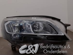 Używane Reflektor prawy Peugeot Expert (VA/VB/VE/VF/VY) 2.0 Blue HDi 180 16V Cena € 131,25 Procedura marży oferowane przez C&J bedrijfsauto's & onderdelen