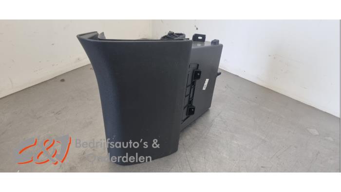 Begagnade Handskfack Opel Combo Cargo 1.5 CDTI 100 Pris € 21,00 Marginaltabell erbjuds av C&J Bedrijfsauto's & Onderdelen