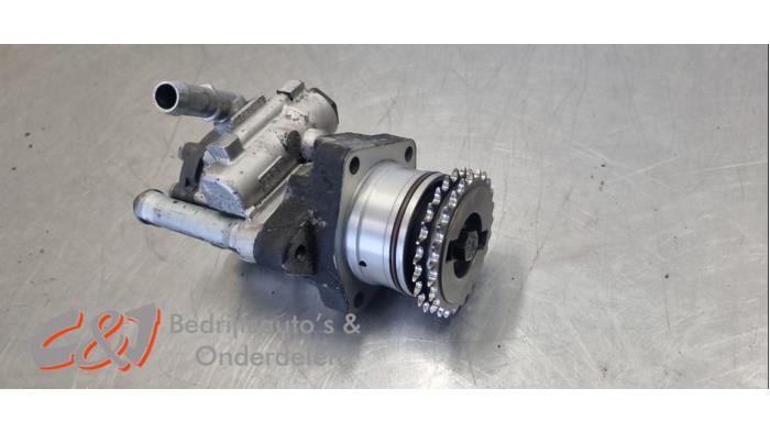 Usagé Pompe de direction Iveco New Daily IV 40C15V, 40C15V/P Prix € 36,75 Règlement à la marge proposé par C&J Bedrijfsauto's & Onderdelen