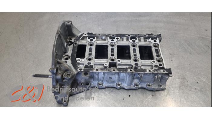 Used Engine crankcase Peugeot Partner (EA//EF/EN/EU) 1.5 BlueHDi 100 Price € 131,25 Margin scheme offered by C&J Bedrijfsauto's & Onderdelen