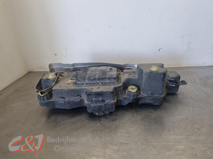 Gebrauchte Adblue Tank Ford Transit 2.2 TDCi 16V Preis € 194,25 Margenregelung angeboten von C&J Bedrijfsauto's & Onderdelen