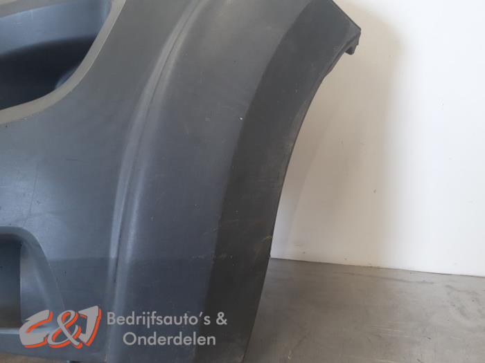 Front bumper trim