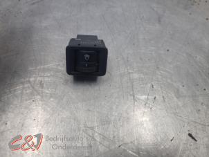 Begagnade Höjdkontrollbrytare Volkswagen Crafter (SY) 2.0 TDI FWD Pris € 15,75 Marginaltabell erbjuds av C&J Bedrijfsauto's & Onderdelen