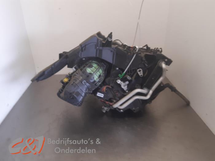Gebrauchte Heizgehäuse Renault Trafic (1FL/2FL/3FL/4FL) 1.6 dCi 140 Twin Turbo Preis € 236,25 Margenregelung angeboten von C&J Bedrijfsauto's & Onderdelen