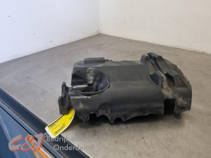 Gebrauchte Abdeckblech Motor Ford Transit 2.2 TDCi 16V Euro 5 Preis € 15,75 Margenregelung angeboten von C&J Bedrijfsauto's & Onderdelen