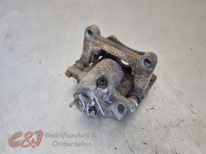 Gebrauchte Bremszange links hinten Opel Vivaro 1.6 CDTI 90 Preis € 42,00 Margenregelung angeboten von C&J Bedrijfsauto's & Onderdelen