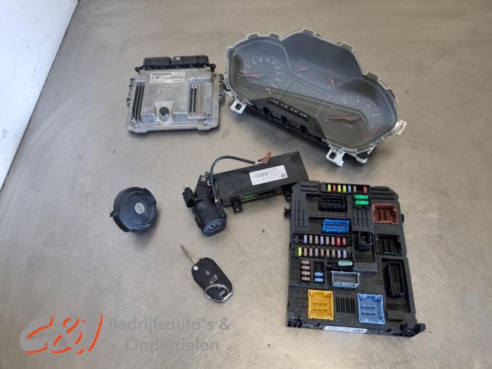 Used Ignition lock + computer Peugeot Partner (EA//EF/EN/EU) 1.5 BlueHDi 100 Price € 262,50 Margin scheme offered by C&J Bedrijfsauto's & Onderdelen