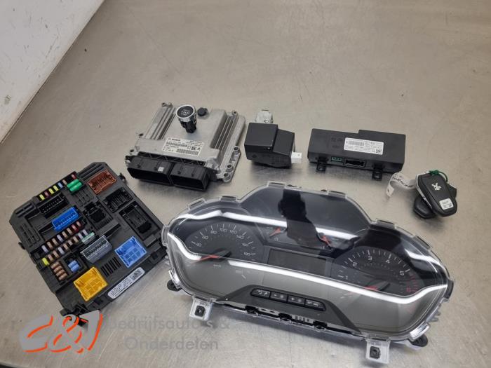 Used Ignition lock + computer Peugeot Partner (EA//EF/EN/EU) 1.5 BlueHDi 130 Price € 315,00 Margin scheme offered by C&J Bedrijfsauto's & Onderdelen