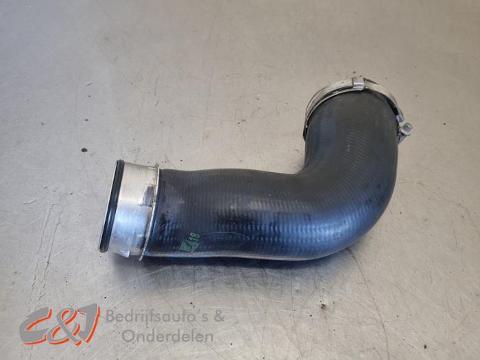 Gebrauchte Intercooler Schlauch Volkswagen Transporter/Caravelle T5 2.5 TDi PF Preis € 10,50 Margenregelung angeboten von C&J Bedrijfsauto's & Onderdelen